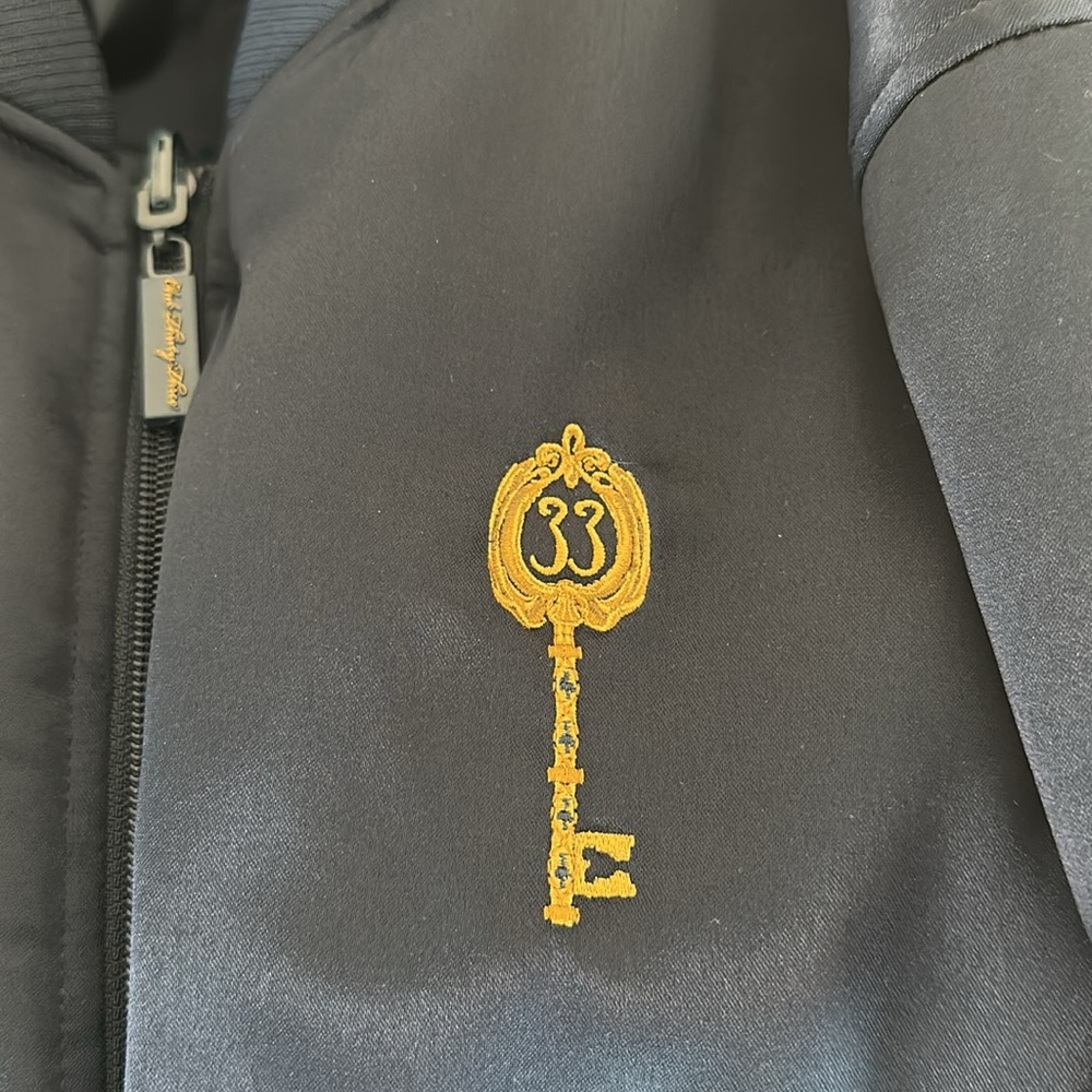 Women’s small Club 33 satin reversible club 33 bomber jacket 💙🔑🔥 - Picture 4 of 15